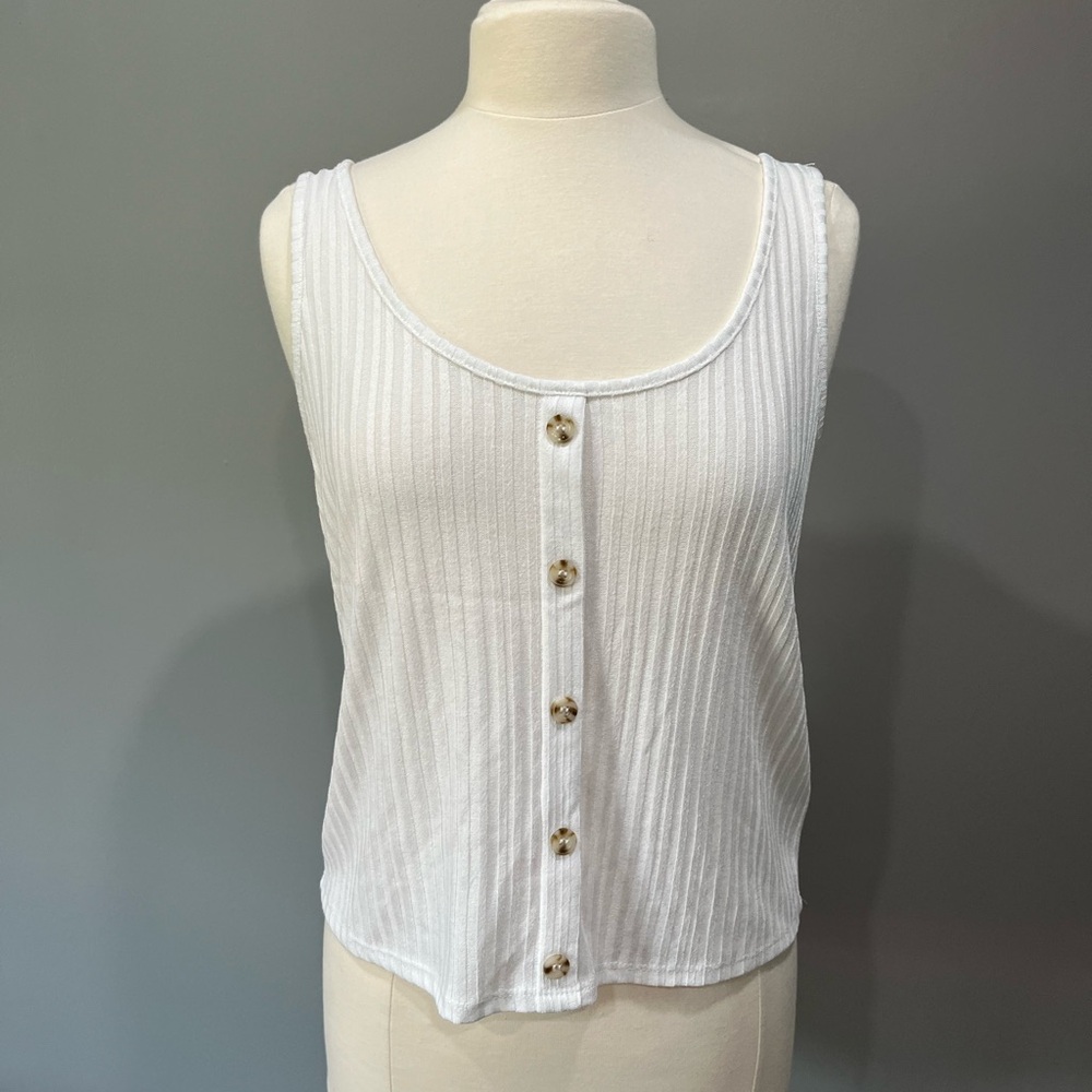 H&M ribbed tank with buttons